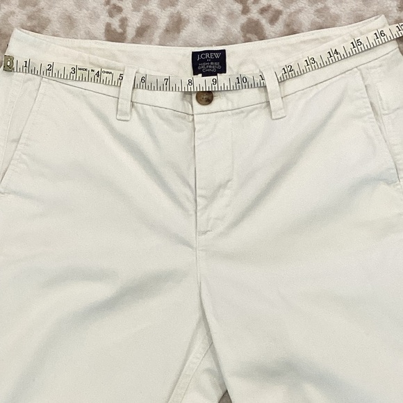 J. Crew High Rise Girlfriend Chino Pants in the colour Marine Salt, Size 8 - Picture 9 of 15
